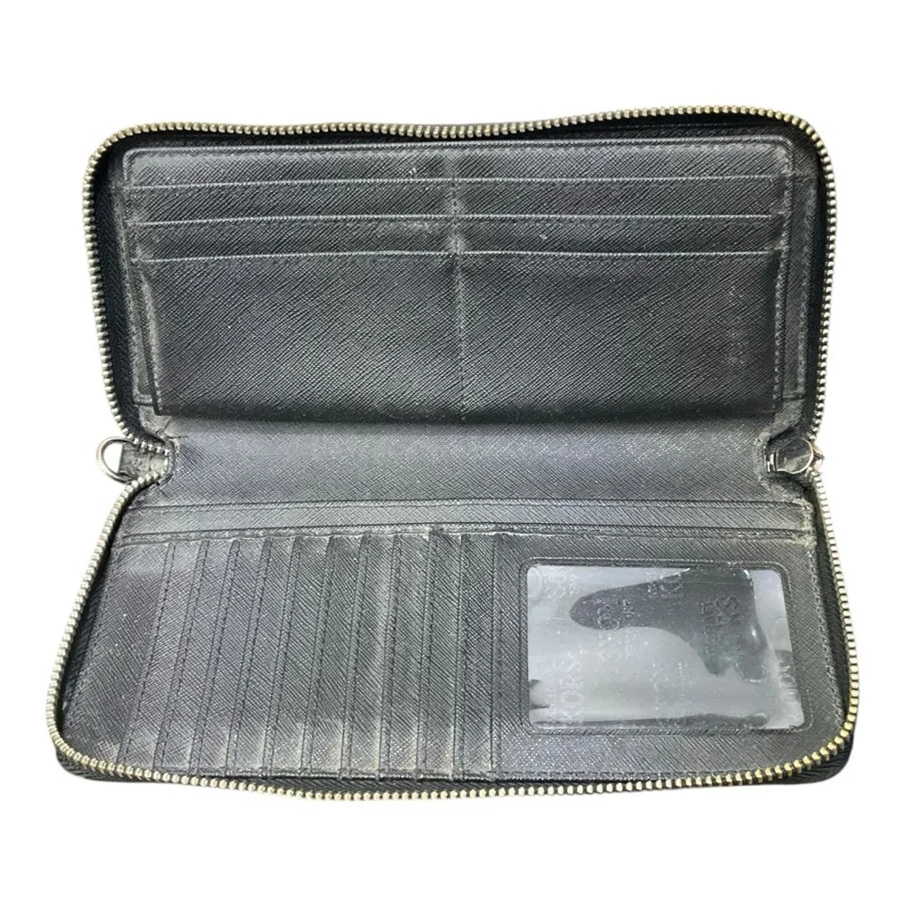 💼 Michael Kors Black Pebbled‎ Leather Zip-Around Wallet | Logo Plate